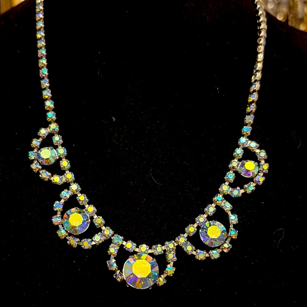1950s Aurora borealis crystal necklace, silver tone